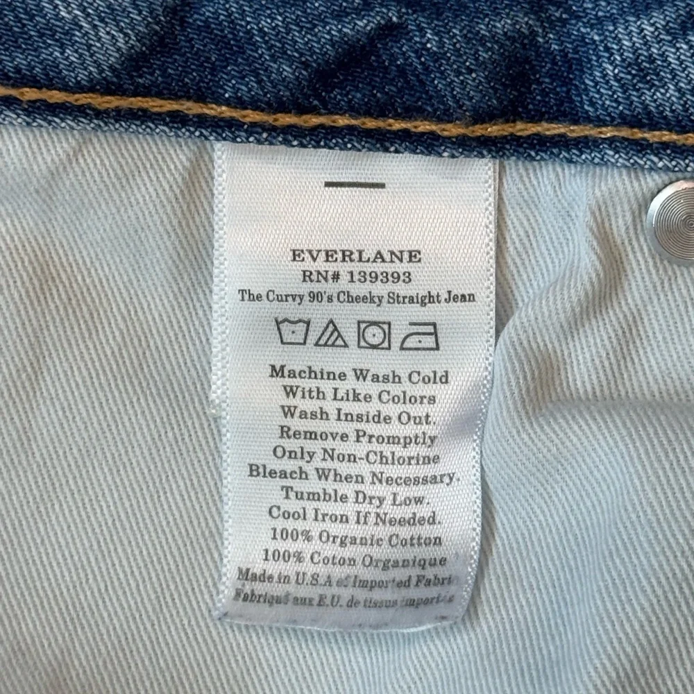 EVERLANE BLUE BOYFRIEND JEANS – SIZE 31R